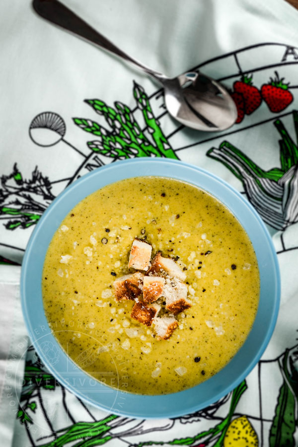 Broccoli Cheddar Soup with less fat than traditional recipes (but all of the taste!) - Diversivore.com